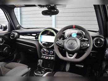 Used MINI Hatch 2023 for sale - 78167092: Photo