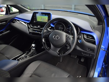 Used Toyota C-HR 2020 for sale - 78725917: Photo