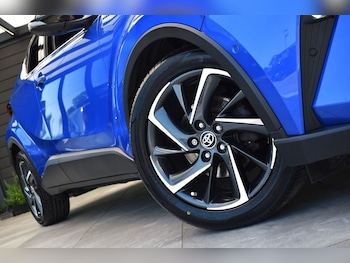 Used Toyota C-HR 2020 for sale - 78725917: Photo