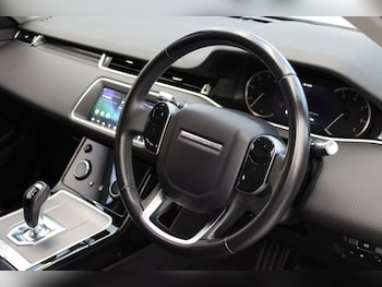 Used Land Rover Range Rover Evoque 2021 for sale - 76395786: Photo