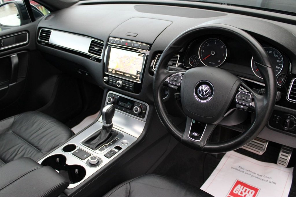 Used Volkswagen Touareg 2016 for sale - 76558540: Photo 2