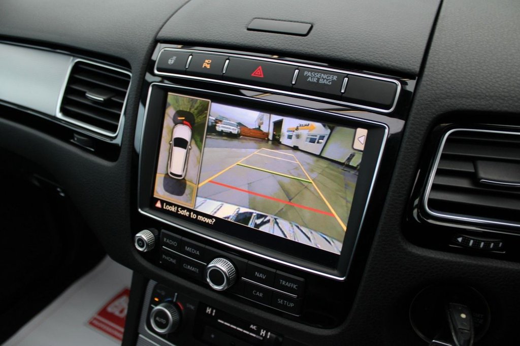 Used Volkswagen Touareg 2016 for sale - 76558540: Photo 26