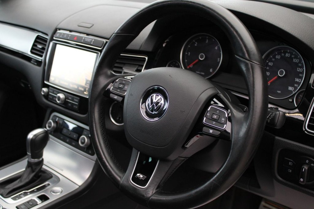 Used Volkswagen Touareg 2016 for sale - 76558540: Photo 4