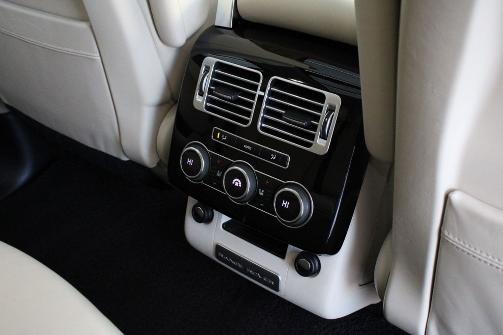 Used Land Rover Range Rover 2015 for sale - 76797603: Photo 12