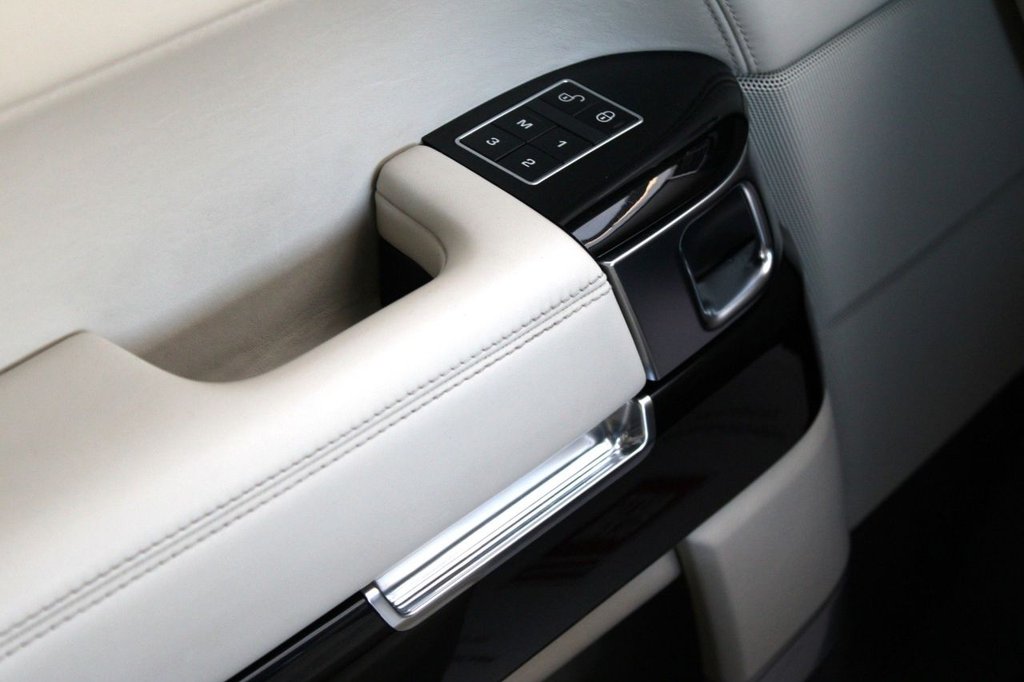 Used Land Rover Range Rover 2015 for sale - 76797603: Photo 22