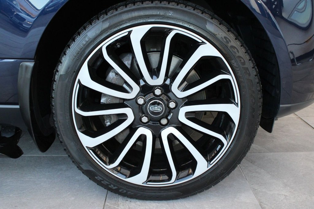 Used Land Rover Range Rover 2015 for sale - 76797603: Photo 30