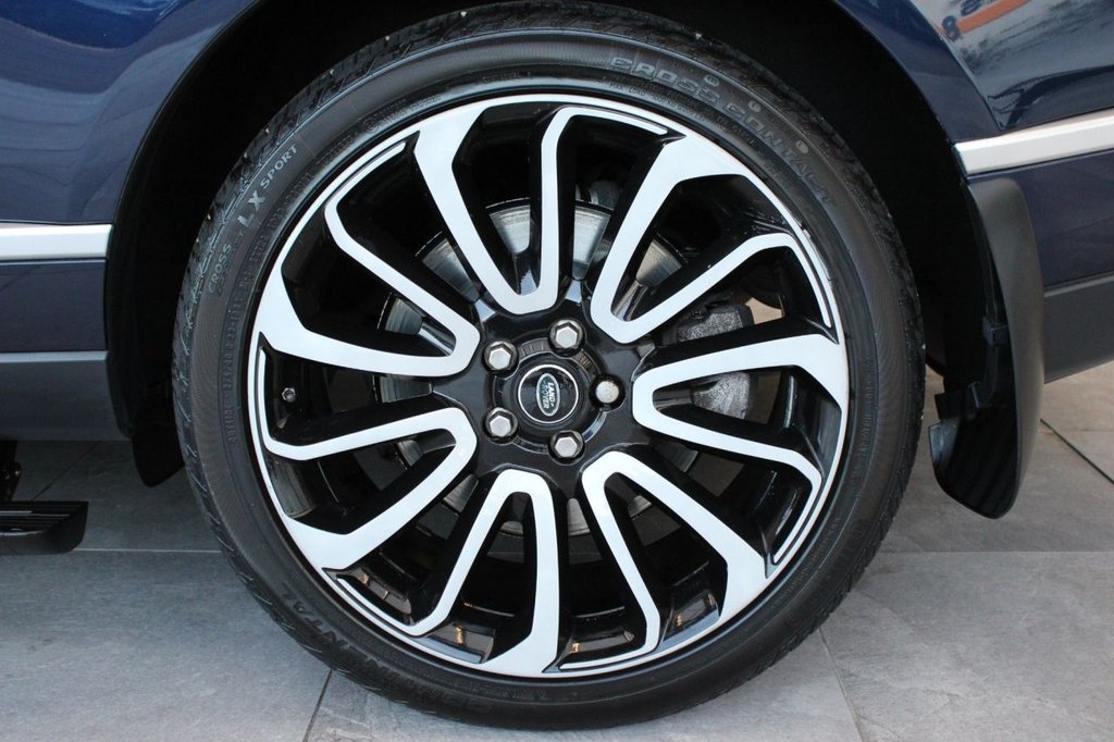 Used Land Rover Range Rover 2015 for sale - 76797603: Photo 32