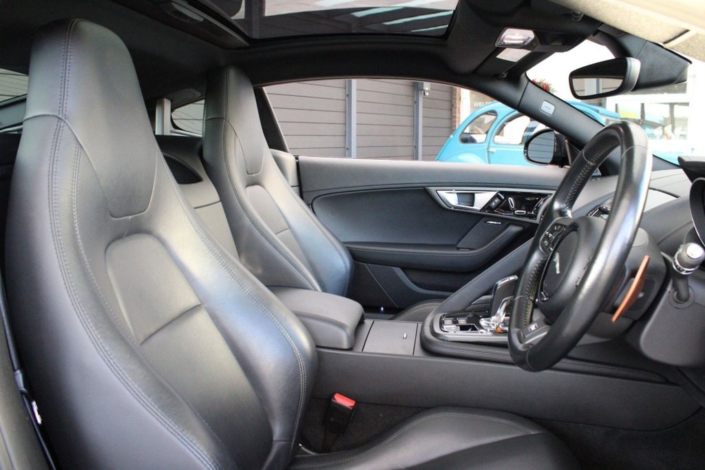 Used Jaguar F-Type 2014 for sale - 76934771: Photo 14