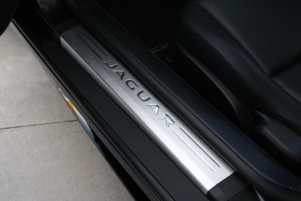 Used Jaguar F-Type 2014 for sale - 76934771: Photo 37