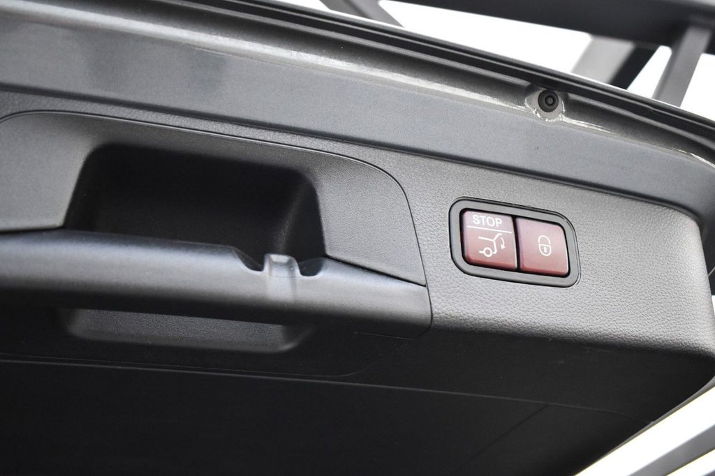 Used Mercedes-Benz GLC 2017 for sale - 78044098: Photo 43