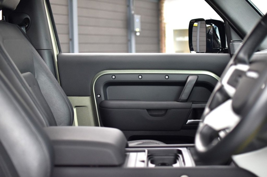 Used Land Rover Defender 2021 for sale - 77436688: Photo 12