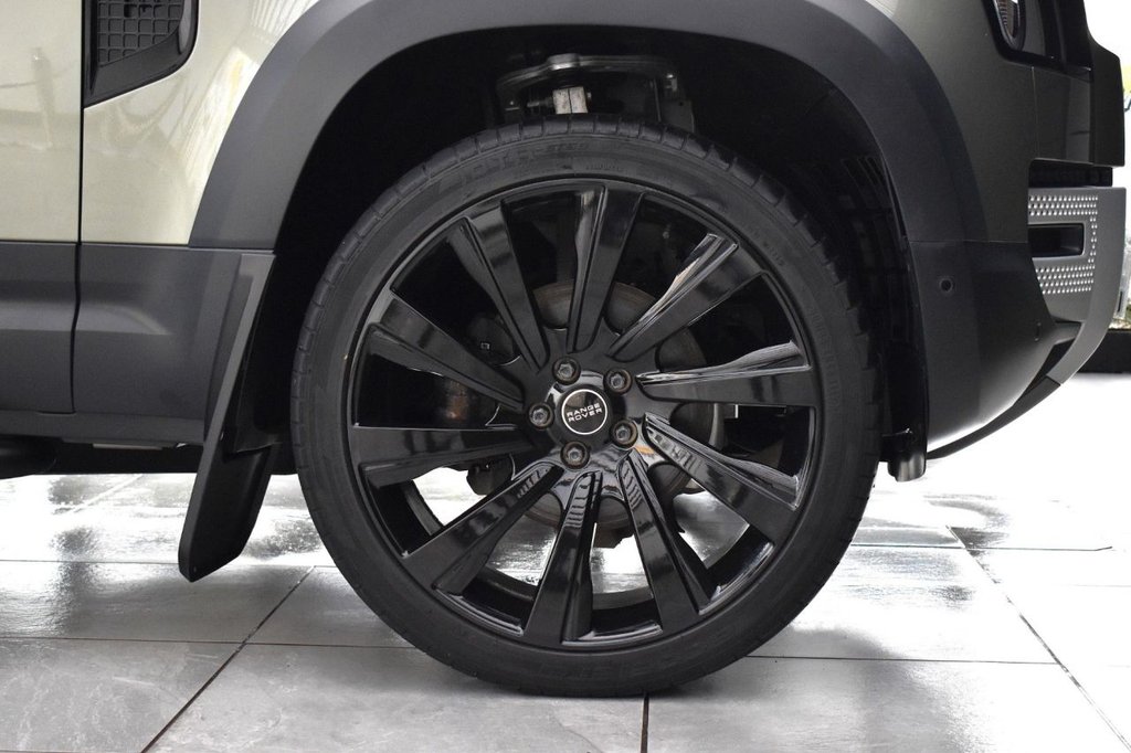 Used Land Rover Defender 2021 for sale - 77436688: Photo 28