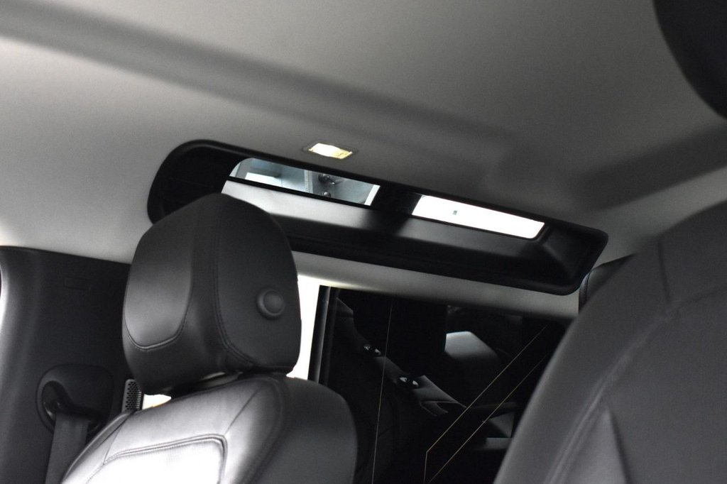 Used Land Rover Defender 2021 for sale - 77436688: Photo 41