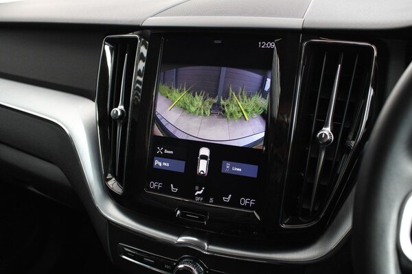 Used Volvo XC60 2018 for sale - 76256670: Photo 8
