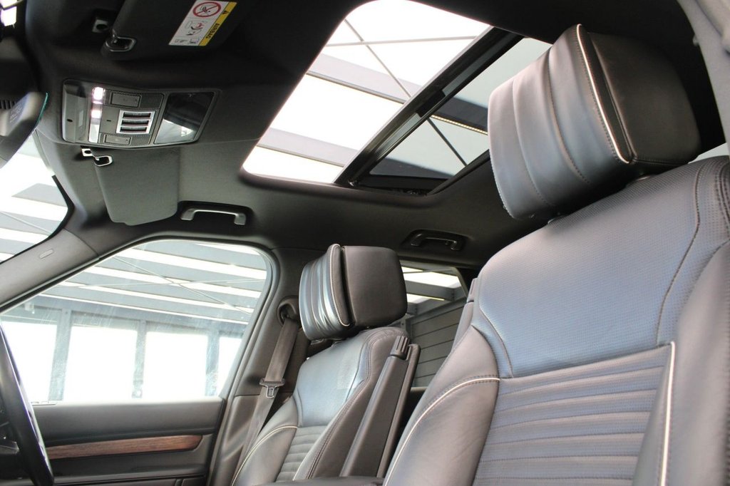 Used Land Rover Discovery 2018 for sale - 76631674: Photo 31