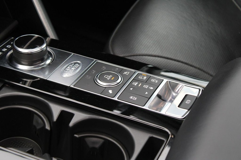 Used Land Rover Discovery 2018 for sale - 76631674: Photo 32