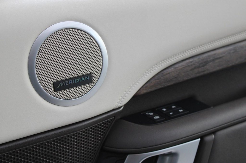 Used Land Rover Discovery 2017 for sale - 77275675: Photo 7