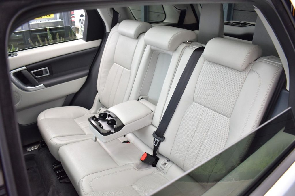 Used Land Rover Discovery Sport 2016 for sale - 78199968: Photo 14