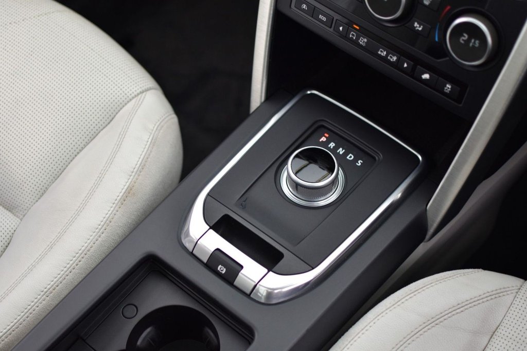 Used Land Rover Discovery Sport 2016 for sale - 78199968: Photo 26