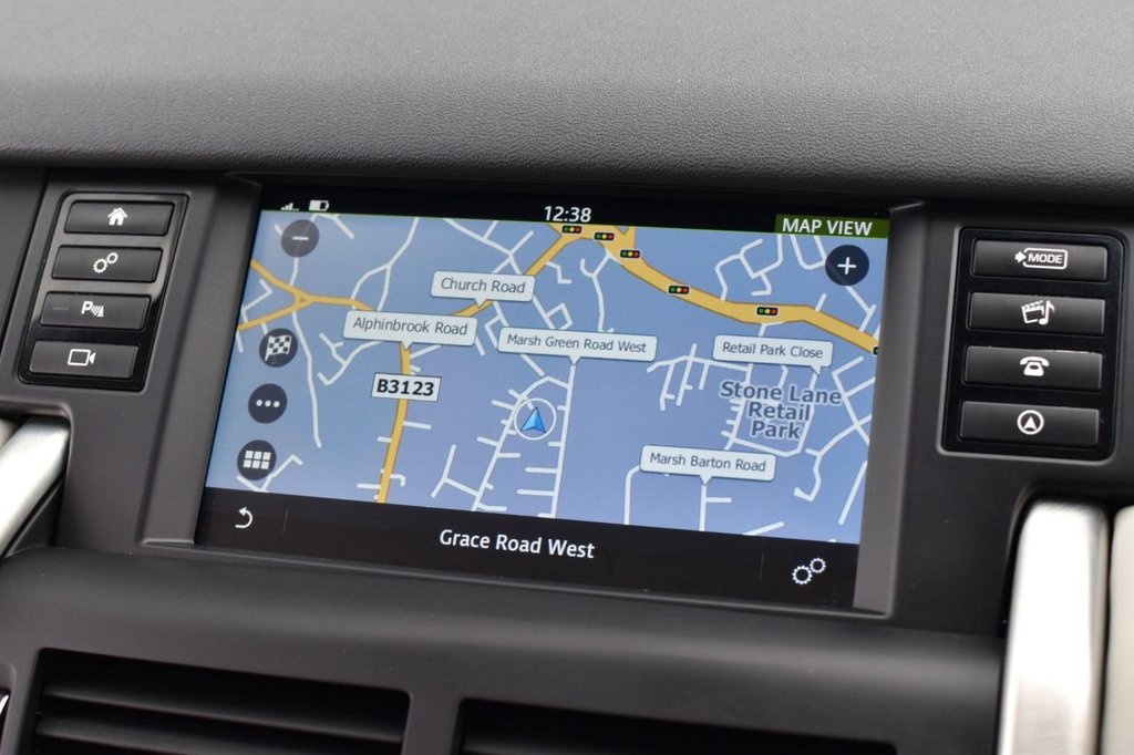 Used Land Rover Discovery Sport 2016 for sale - 78199968: Photo 4