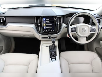 Used Volvo XC60 2018 for sale - 75853926: Photo