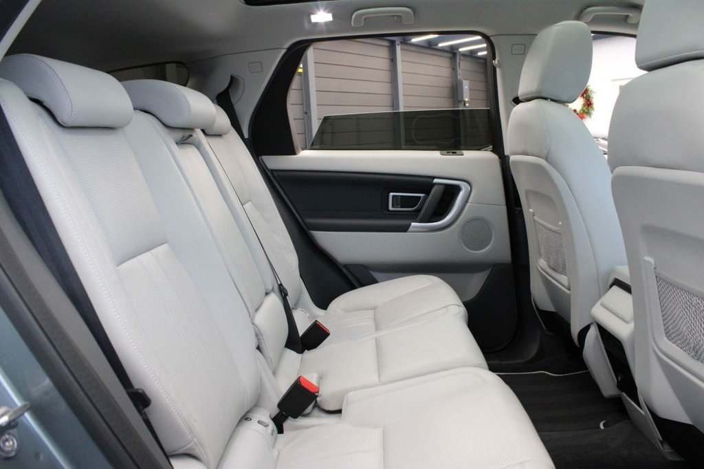 Used Land Rover Discovery Sport 2015 for sale - 77038121: Photo 13