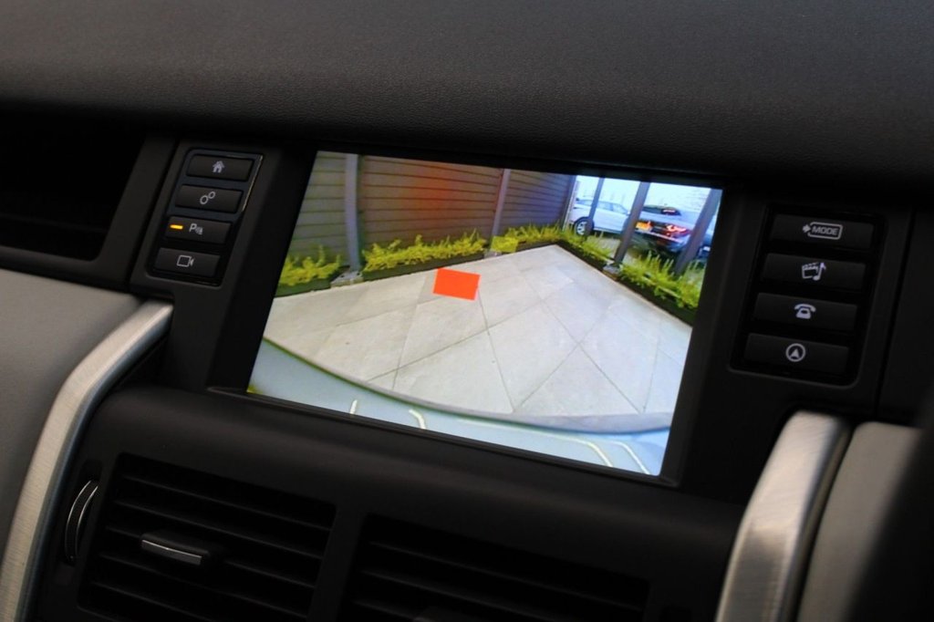 Used Land Rover Discovery Sport 2015 for sale - 77038121: Photo 18