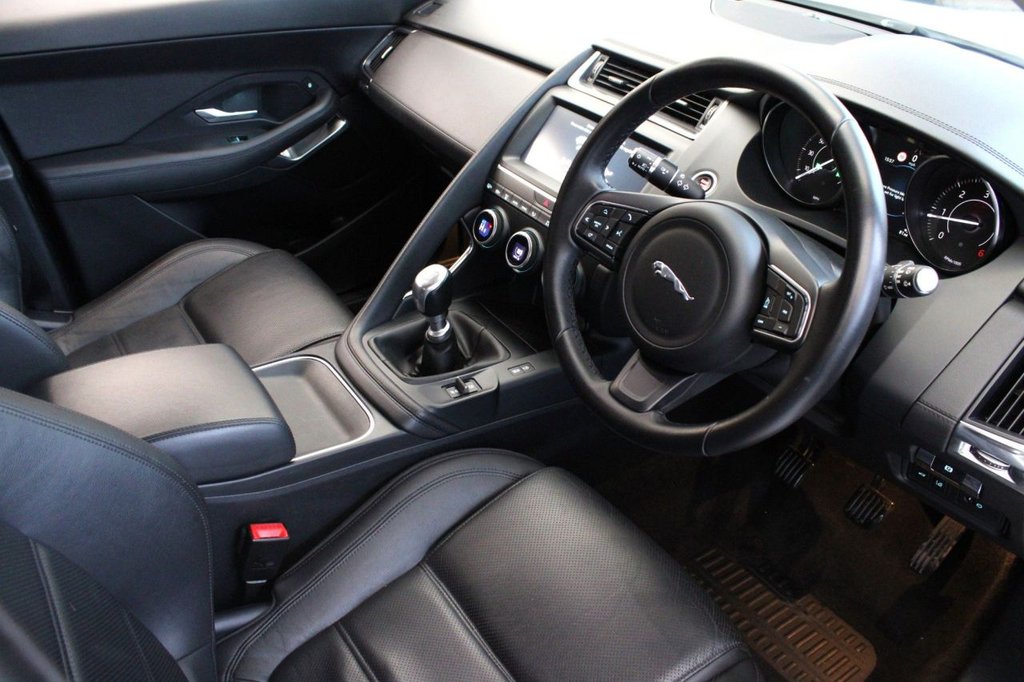 Used Jaguar E-Pace 2018 for sale - 77212096: Photo 2