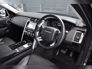 Used Land Rover Discovery 2019 for sale - 78839672: Photo