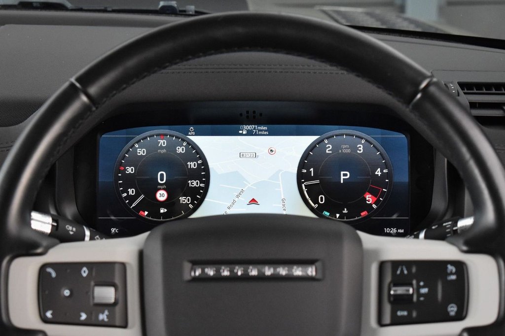 Used Land Rover Defender 2021 for sale - 77642440: Photo 17