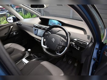 Used Citroen Grand C4 Picasso 2016 for sale - 79103260: Photo