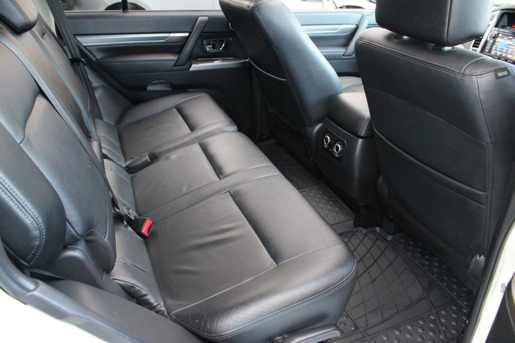 Used Mitsubishi Shogun 2015 for sale - 76496233: Photo 18