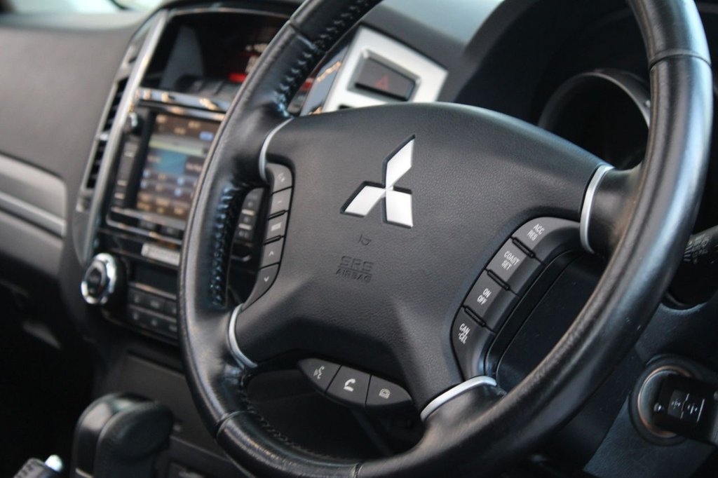 Used Mitsubishi Shogun 2015 for sale - 76496233: Photo 4