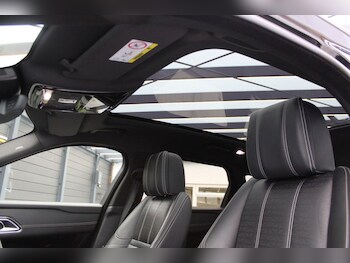 Used Land Rover Range Rover Velar 2018 for sale - 77287793: Photo