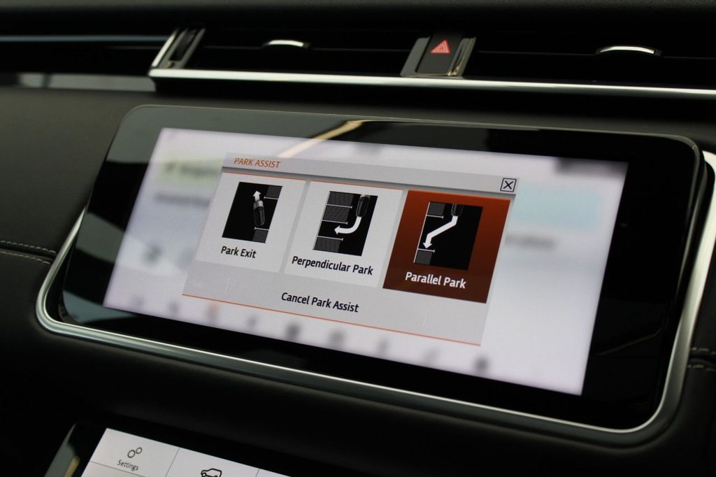 Used Land Rover Range Rover Velar 2018 for sale - 77287793: Photo 31