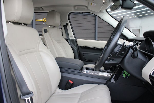 Used Land Rover Discovery 2017 for sale - 76256023: Photo 2