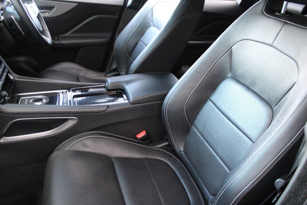 Used Jaguar F-Pace 2017 for sale - 77236711: Photo 10