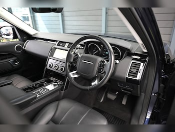 Used Land Rover Discovery 2019 for sale - 79244559: Photo