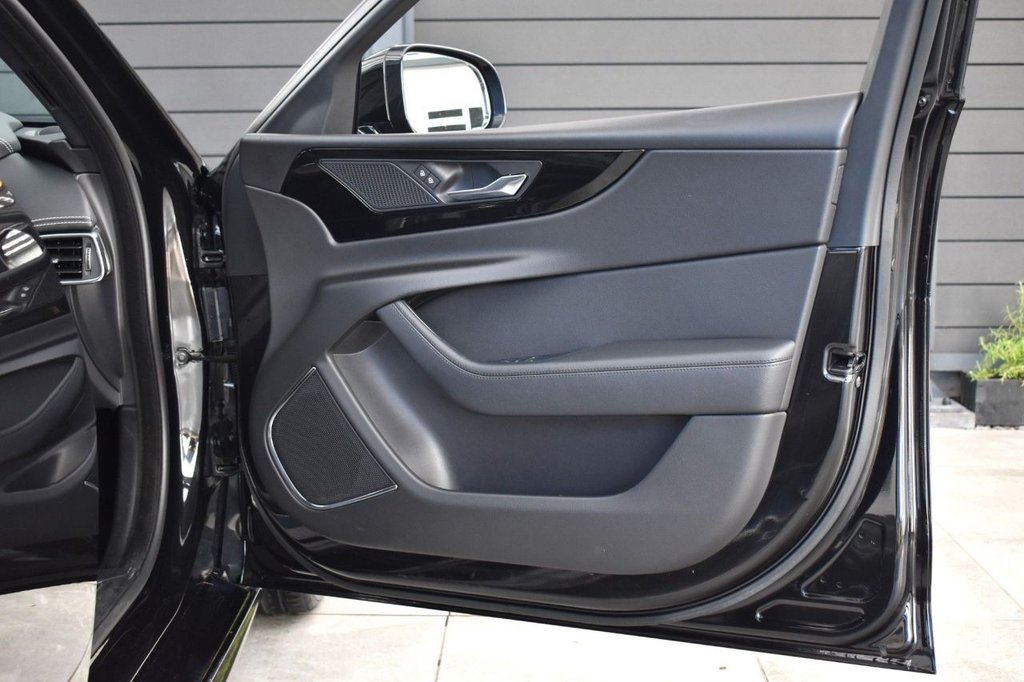 Used Jaguar XE 2020 for sale - 77571880: Photo 16