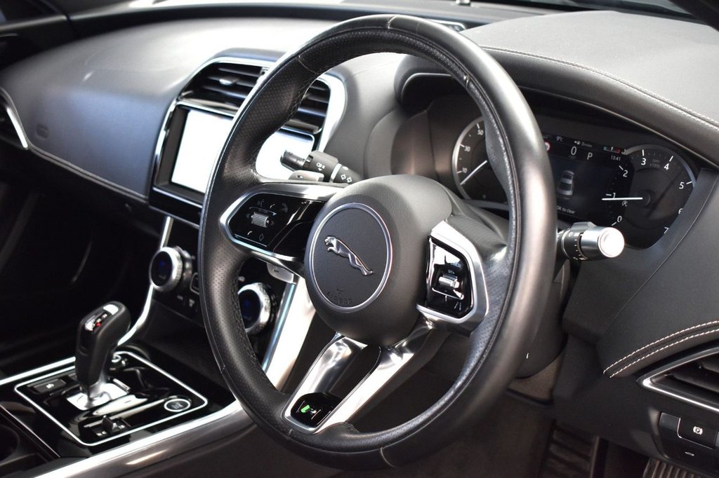 Used Jaguar XE 2020 for sale - 77571880: Photo 30