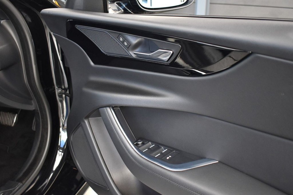 Used Jaguar XE 2020 for sale - 77571880: Photo 32