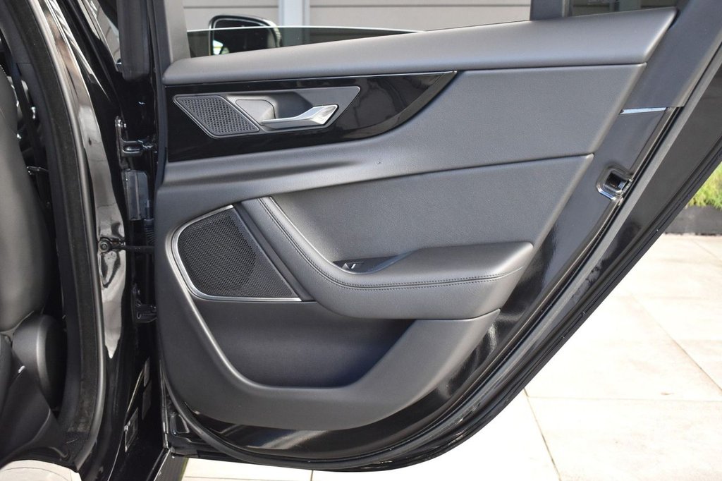 Used Jaguar XE 2020 for sale - 77571880: Photo 38