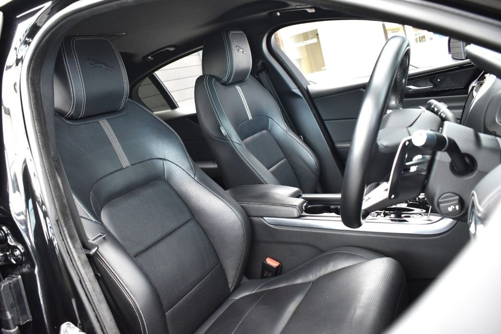 Used Jaguar XE 2020 for sale - 77571880: Photo 6