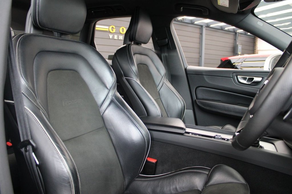 Used Volvo XC60 2018 for sale - 76417118: Photo 2