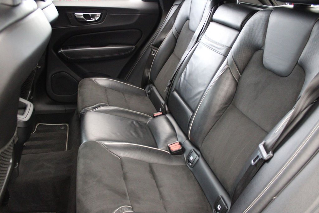 Used Volvo XC60 2018 for sale - 76417118: Photo 3