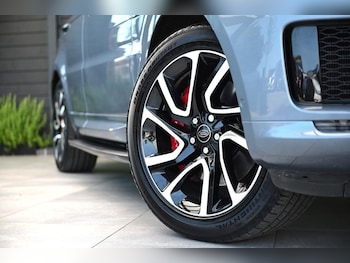 Used Land Rover Range Rover Sport 2018 for sale - 79422353: Photo