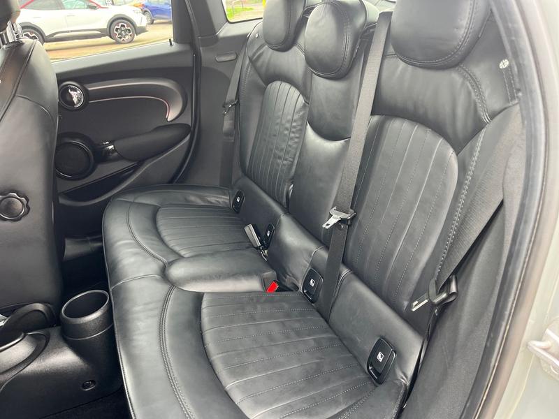 Used MINI Hatch 2022 for sale - 75932057: Photo 17