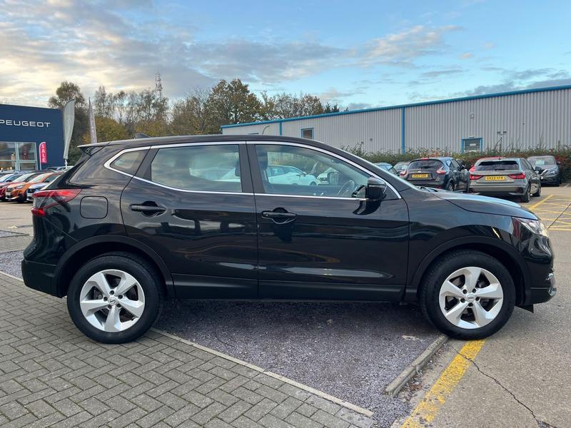 Used Nissan Qashqai 2020 for sale - 76359737: Photo 2