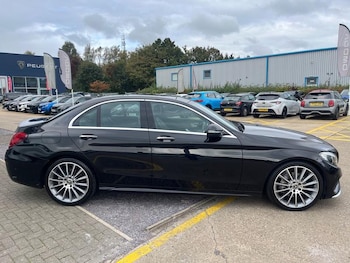 Used Mercedes-Benz C-Class 2018 for sale - 75995260: Photo 2