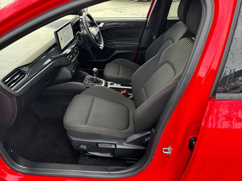 Used Ford Focus 2023 for sale - 76767073: Photo 16